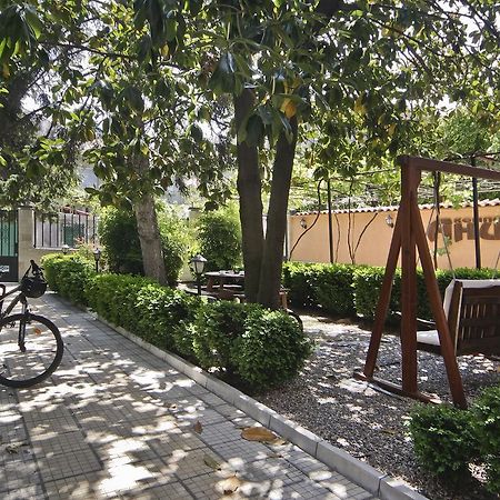 Anita Guest House & Relax Perushtitsa Экстерьер фото