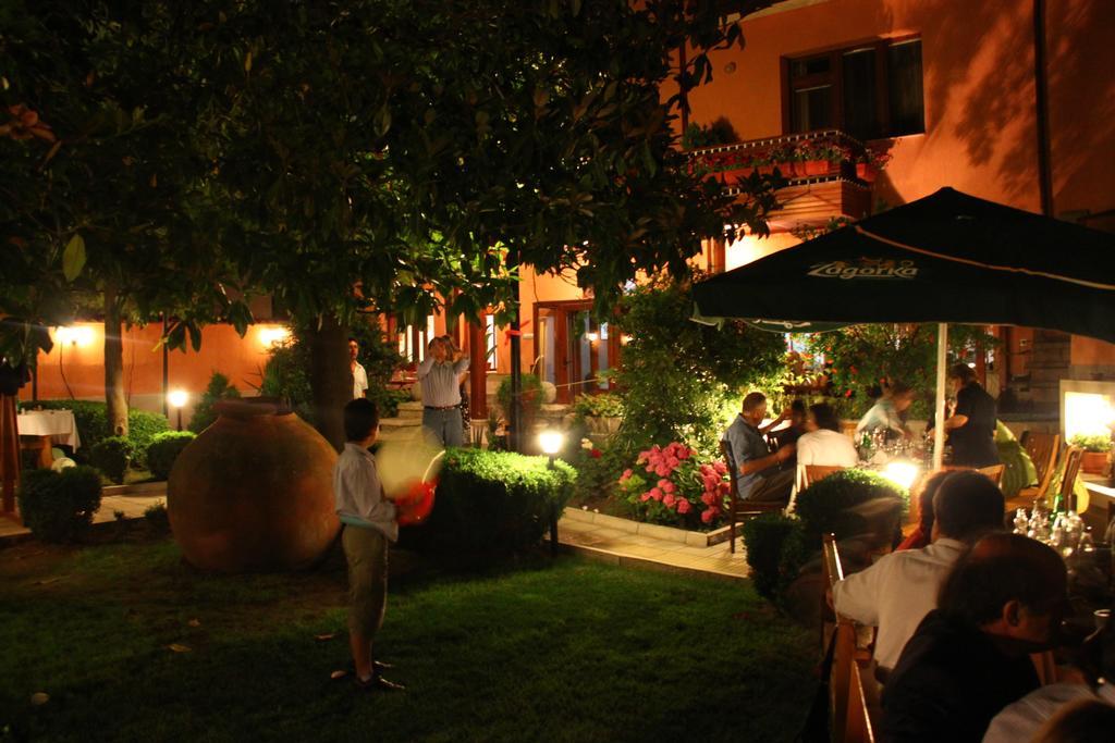 Anita Guest House & Relax Perushtitsa Экстерьер фото